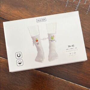 White Crew Socks Magnetic - Cute Avocado Design